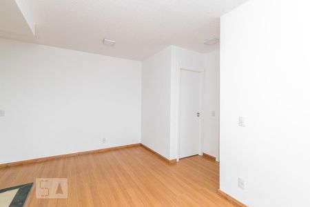 Sala de apartamento para alugar com 2 quartos, 48m² em Irajá, Rio de Janeiro