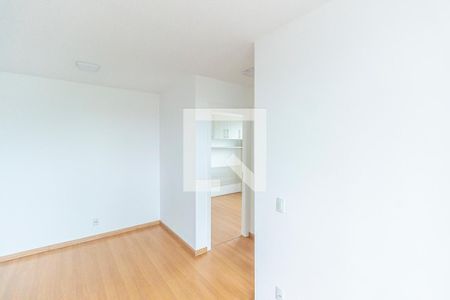 Sala de apartamento para alugar com 2 quartos, 48m² em Irajá, Rio de Janeiro