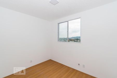 Quanto 2 de apartamento para alugar com 2 quartos, 48m² em Irajá, Rio de Janeiro