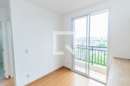 Sala de apartamento para alugar com 2 quartos, 48m² em Irajá, Rio de Janeiro