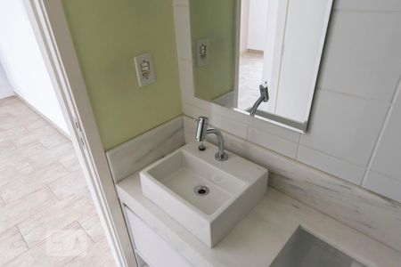 Banheiro (Pia) de apartamento para alugar com 1 quarto, 34m² em Cambuci, São Paulo