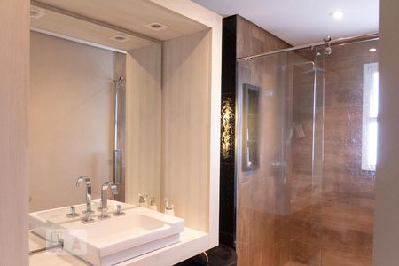 Apartamento à venda com 150m², 2 quartos e 3 vagas Apartamento à venda com 150m², 2 quartos e 3 vagasQuarto 2 - suite