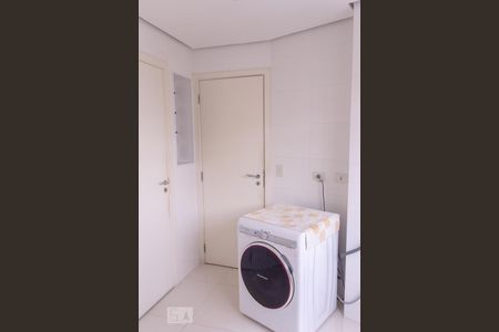 Apartamento à venda com 150m², 2 quartos e 3 vagas Apartamento à venda com 150m², 2 quartos e 3 vagasLavanderia