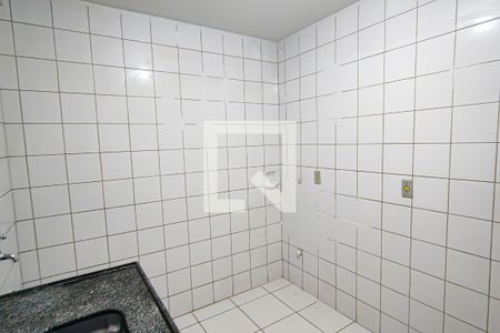 cozinha de apartamento para alugar com 1 quarto, 35m² em Curicica, Rio de Janeiro