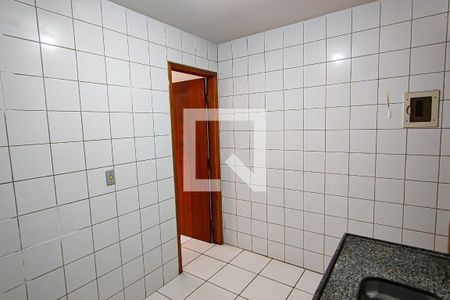 cozinha de apartamento para alugar com 1 quarto, 35m² em Curicica, Rio de Janeiro