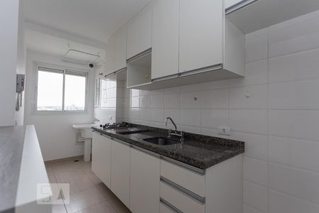 Sala/Cozinha de apartamento para alugar com 2 quartos, 55m² em Tingui, Curitiba