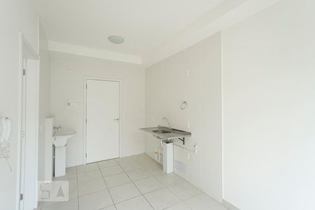 Sala cozinha e área de serviço de apartamento para alugar com 1 quarto, 30m² em Vila Alpina, São Paulo