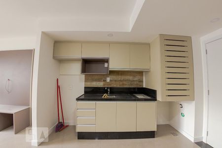 Cozinha de kitnet/studio à venda com 1 quarto, 37m² em Vila Jardim, Porto Alegre