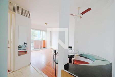 Sala  de apartamento para alugar com 1 quarto, 45m² em Real Parque, São Paulo
