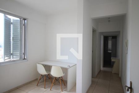 Sala de apartamento para alugar com 1 quarto, 36m² em Rio Branco, Porto Alegre