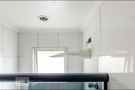 Banheiro de apartamento para alugar com 3 quartos, 170m² em Fernão Dias, Belo Horizonte