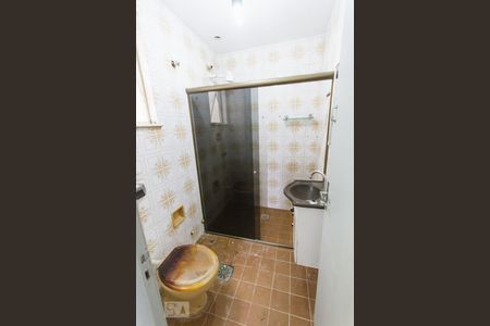 Banheiro de apartamento para alugar com 2 quartos, 70m² em Tanque, Rio de Janeiro