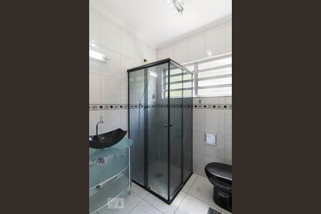 Banheiro de apartamento para alugar com 2 quartos, 65m² em Vila Ester (zona Norte), São Paulo