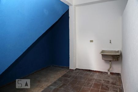 Área de Serviço de casa para alugar com 1 quarto, 28m² em Parque Pinheiros, Taboão da Serra