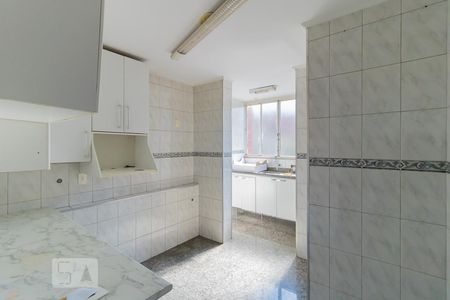 Cozinha de apartamento à venda com 2 quartos, 78m² em Itaquera, São Paulo