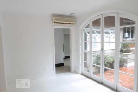 Sala de casa à venda com 4 quartos, 400m² em Gávea, Rio de Janeiro