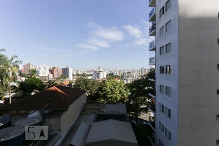 Vista de apartamento para alugar com 3 quartos, 166m² em Sumarezinho, São Paulo