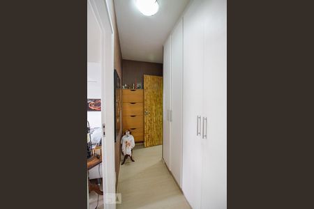 Corredor de apartamento para alugar com 3 quartos, 93m² em Vila Pompéia, São Paulo