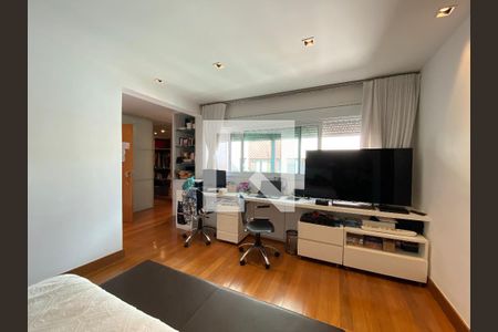 Apartamento à venda com 4 quartos, 246m² em Serra, Belo Horizonte