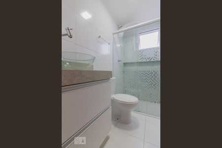 Banheiro de apartamento para alugar com 2 quartos, 49m² em Vila Príncipe de Gales, Santo André