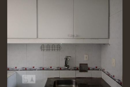 Cozinha de apartamento à venda com 2 quartos, 44m² em Tomás Coelho, Rio de Janeiro