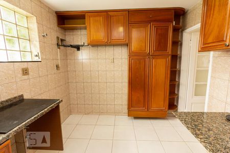 Cozinha de casa para alugar com 4 quartos, 190m² em Perdizes, São Paulo