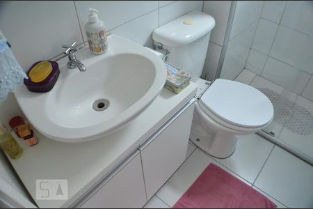 Banheiro de apartamento à venda com 2 quartos, 51m² em Planalto, Belo Horizonte