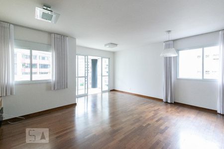 Apartamento para alugar com 148m², 3 quartos e 2 vagasSala