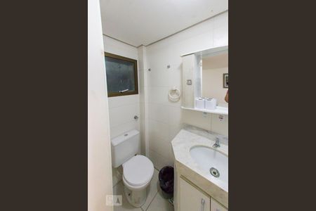Banheiro de apartamento para alugar com 1 quarto, 35m² em Centro Histórico, Porto Alegre