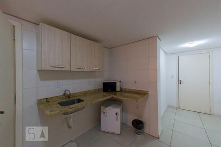 Cozinha de kitnet/studio para alugar com 1 quarto, 35m² em Centro Histórico, Porto Alegre