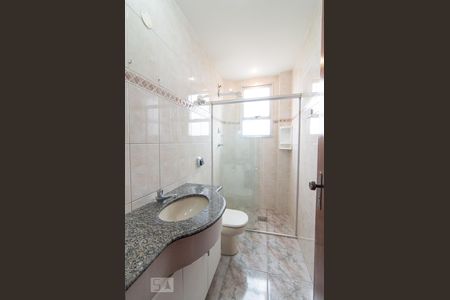 Banheiro de apartamento à venda com 3 quartos, 200m² em Santa Rosa, Belo Horizonte