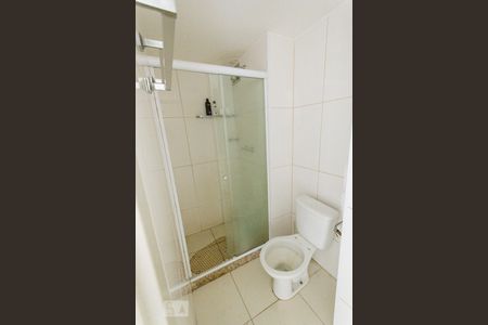 Banheiro de apartamento à venda com 2 quartos, 50m² em Taquara, Rio de Janeiro