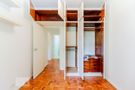 Primeiro dormitório de apartamento para alugar com 3 quartos, 138m² em Itaim Bibi, São Paulo