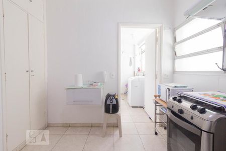 Cozinha de apartamento para alugar com 2 quartos, 79m² em Vila Romana, São Paulo