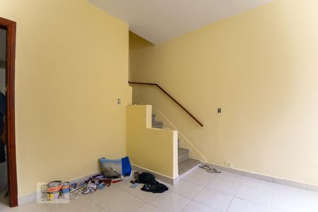 Sala de casa para alugar com 2 quartos, 90m² em Vila Regente Feijó, São Paulo