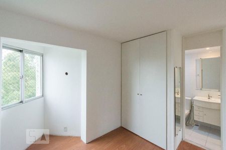 Suite de apartamento para alugar com 2 quartos, 69m² em Jardim Arpoador, São Paulo