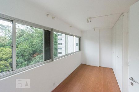 Quarto de apartamento para alugar com 2 quartos, 69m² em Jardim Arpoador, São Paulo