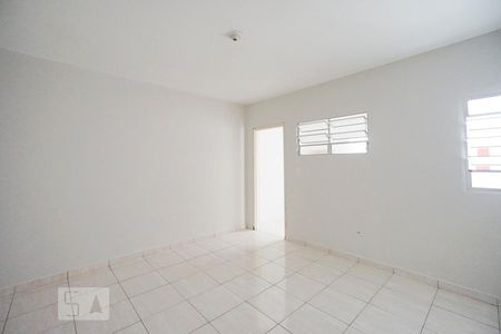 Quarto de casa de condomínio para alugar com 1 quarto, 40m² em Vila Paulo Silas, São Paulo