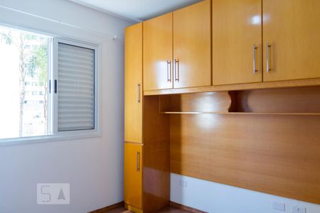 Quarto 1 de apartamento para alugar com 2 quartos, 60m² em Rudge Ramos, São Bernardo do Campo