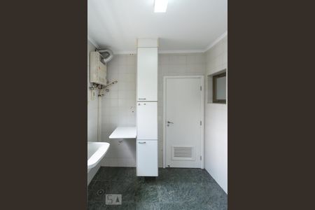 Apartamento para alugar com 178m², 3 quartos e 3 vagas Apartamento para alugar com 178m², 3 quartos e 3 vagasÁrea de Serviço