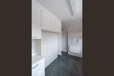 Apartamento para alugar com 178m², 3 quartos e 3 vagas Apartamento para alugar com 178m², 3 quartos e 3 vagasCozinha