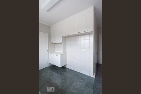 Apartamento para alugar com 178m², 3 quartos e 3 vagas Apartamento para alugar com 178m², 3 quartos e 3 vagasCozinha