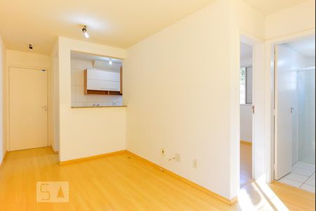 Sala de apartamento para alugar com 2 quartos, 50m² em Jardim do Trevo, Campinas