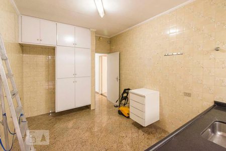 Cozinha de casa para alugar com 4 quartos, 250m² em Vila Lageado, São Paulo