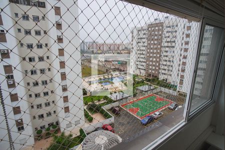 Sala - Vista de apartamento à venda com 3 quartos, 80m² em Passo da Areia, Porto Alegre