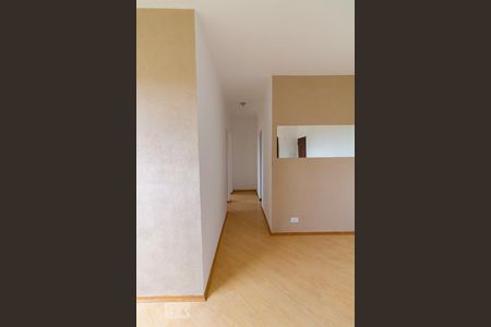 Corredor de apartamento para alugar com 2 quartos, 57m² em Picanço, Guarulhos