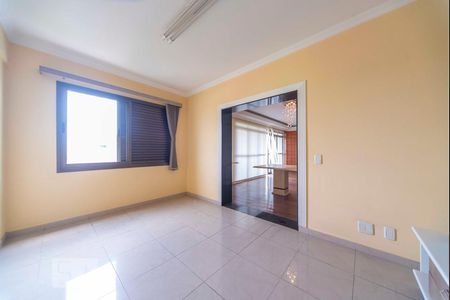 Sala de TV  de apartamento para alugar com 3 quartos, 184m² em Vila Gilda, Santo André