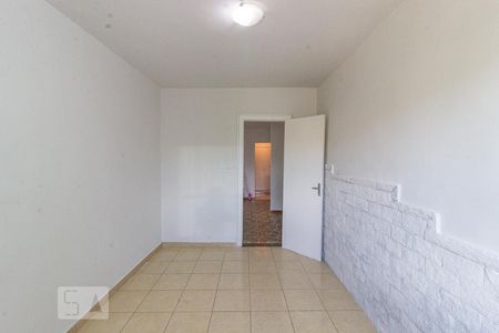 Quarto de casa para alugar com 3 quartos, 150m² em Carlos Prates, Belo Horizonte