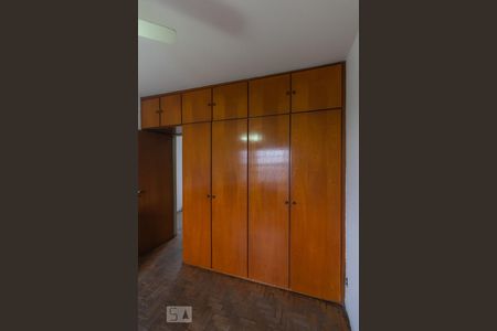 Quarto 2 de casa para alugar com 3 quartos, 210m² em Vila São Pedro, São Paulo