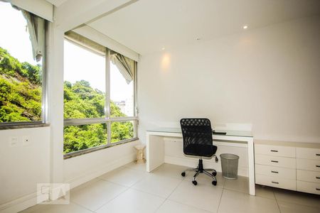 Quarto  de kitnet/studio para alugar com 1 quarto, 60m² em Copacabana, Rio de Janeiro